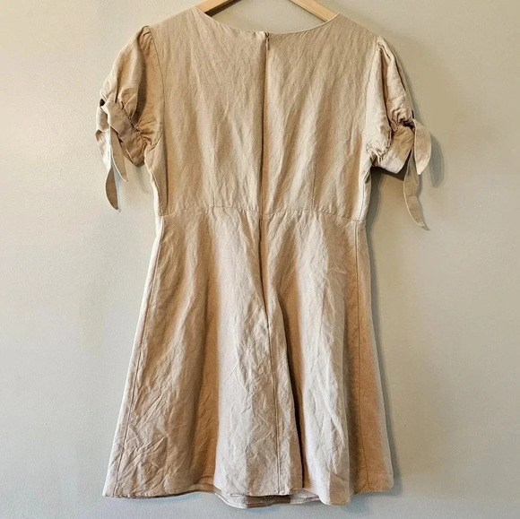 Sugarlips Women’s Casual Short Sleeve Mini Cream Dress Size Medium. - Picture 10 of 12